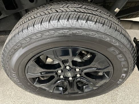 Used 2023 Ford F150 Lariat w/ Equipment Group 502A High image 20