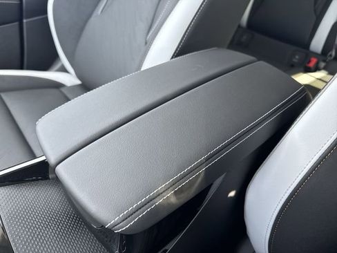 New 2026 Buick Envision Sport Touring image 21