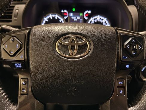 Used 2023 Toyota 4Runner TRD Off-Road AWD/4WD image 20