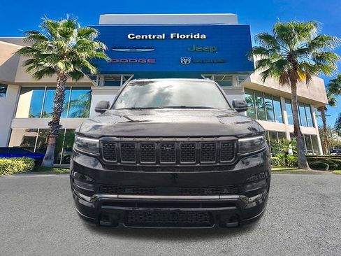 Used 2025 Jeep Grand Wagoneer L Series III w/ Rear Seat Video Group 1 AWD/4WD image 3