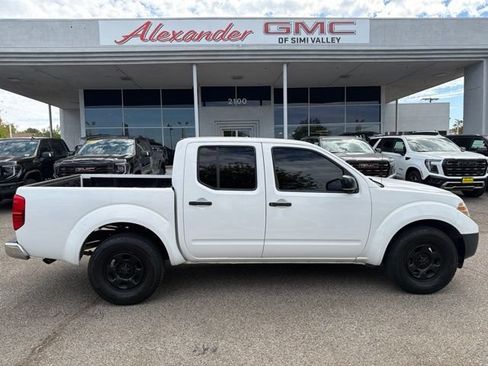 Used 2011 Nissan Frontier S RWD image 4
