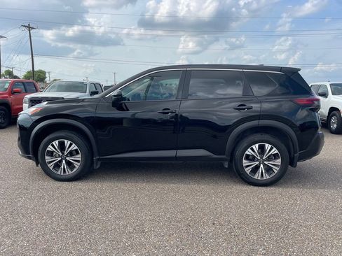 Certified 2023 Nissan Rogue SV FWD image 4