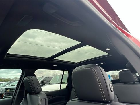 New 2026 Chevrolet Traverse LT w/ Sun and Wheel Package image 16