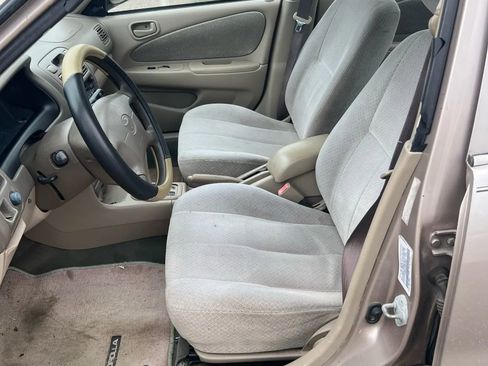 Used 1998 Toyota Corolla CE FWD image 17