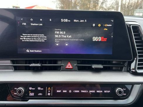 Certified 2025 Kia Sportage SX image 16