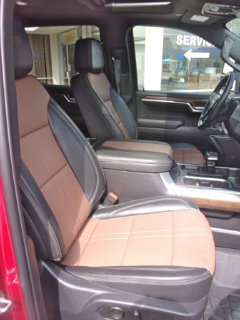 Used 2024 Chevrolet Silverado 1500 High Country w/ High Country Premium Package AWD/4WD image 40