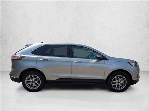 Used 2023 Ford Edge SEL AWD/4WD image 4