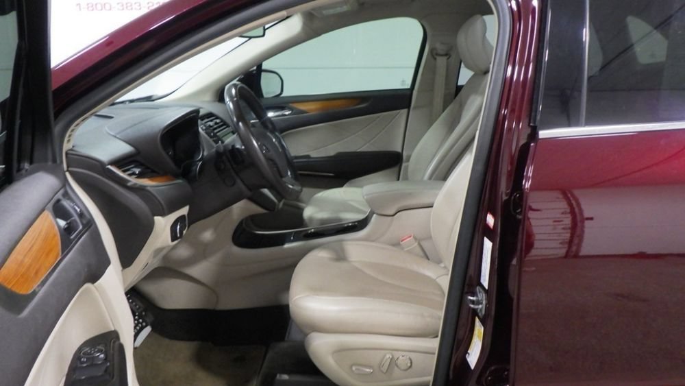 Used 2019 Lincoln MKC Select w/ Select Plus Package AWD/4WD image 8