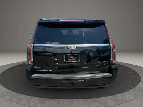 Used 2019 Cadillac Escalade Luxury AWD/4WD image 8