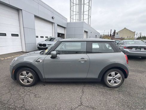 Used 2021 MINI Cooper 2-Door Hardtop FWD image 7