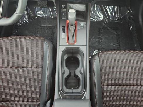 New 2025 Nissan Kicks SR w/ SR Premium Package image 33
