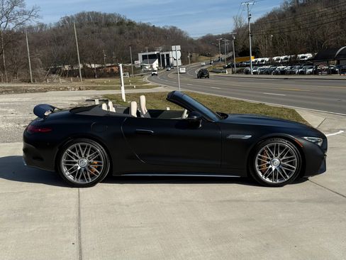 Used 2022 Mercedes-Benz SL 63 AMG 4MATIC image 7