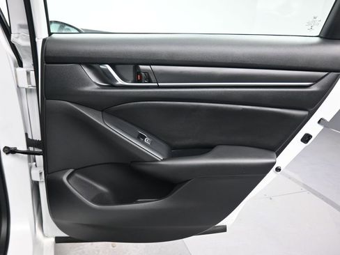 Used 2022 Honda Accord Sport image 37