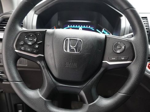 Used 2018 Honda Odyssey EX image 12