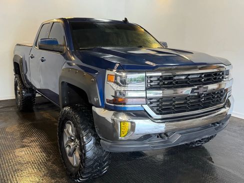Used 2016 Chevrolet Silverado 1500 LT w/ All Star Edition AWD/4WD image 3