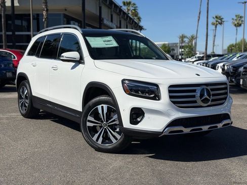 New 2026 Mercedes-Benz GLB 250 4MATIC image 1