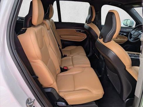 Used 2023 Volvo XC90 T8 Ultimate image 20
