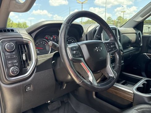 Used 2019 Chevrolet Silverado 1500 LT Trail Boss AWD/4WD image 13