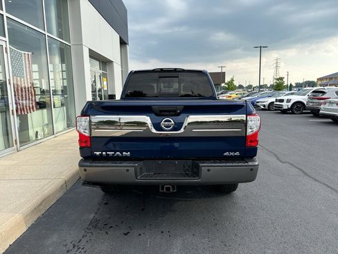 Used 2018 Nissan Titan Platinum Reserve image 5