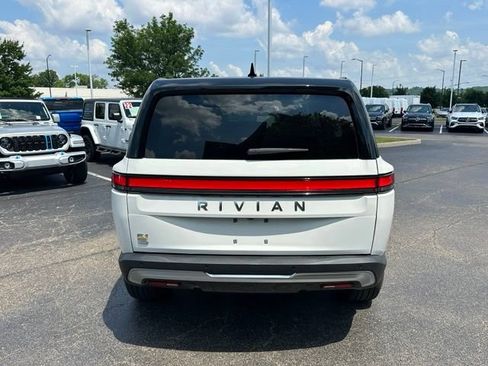 Used 2024 Rivian R1S Adventure AWD/4WD image 11
