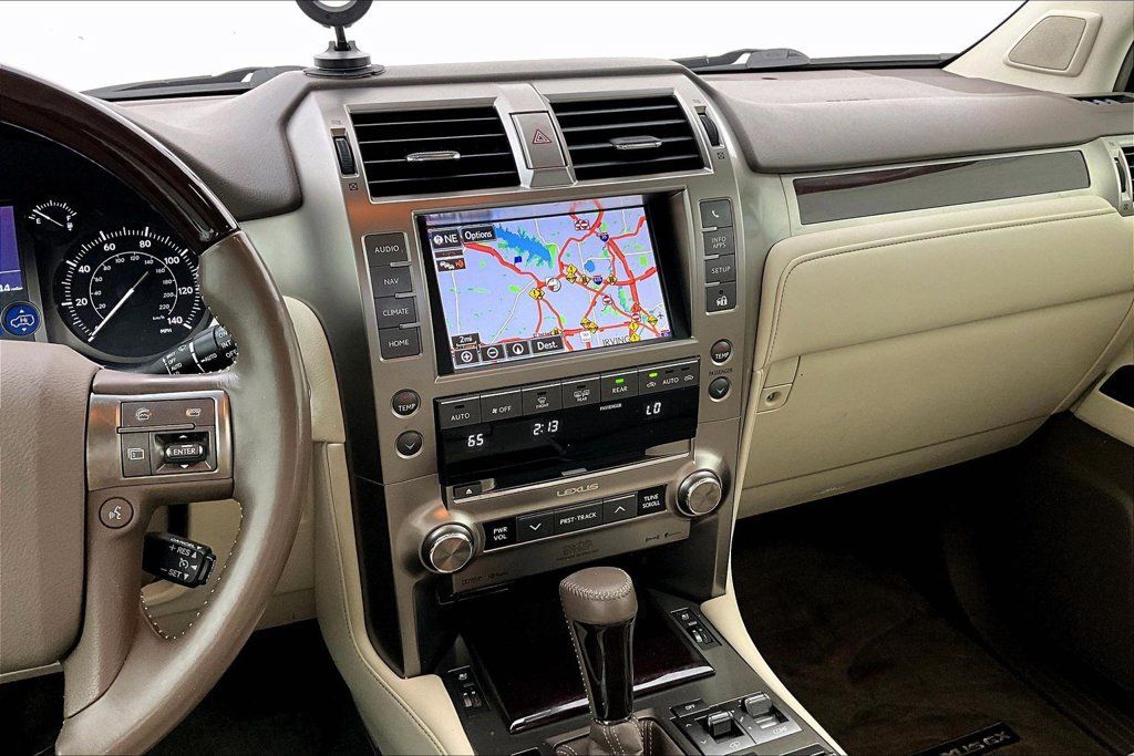 Used 2018 Lexus GX 460 Luxury w/ Preferred Accessory Package AWD/4WD image 7