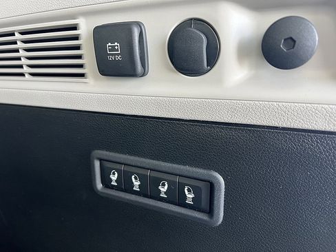 Used 2022 Jeep Wagoneer Series III w/ Convenience Group I image 23