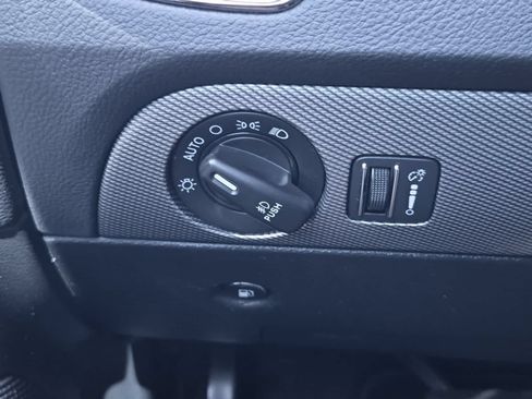 Used 2018 Dodge Durango GT AWD/4WD image 26
