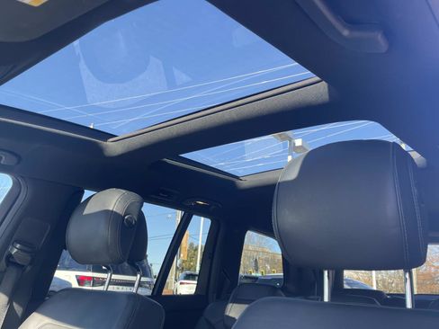 Used 2018 Mercedes-Benz GLS 550 4MATIC image 19