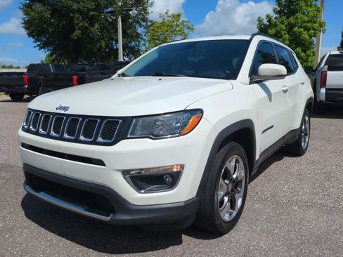 Used 2020 Jeep Compass Limited AWD/4WD image 2