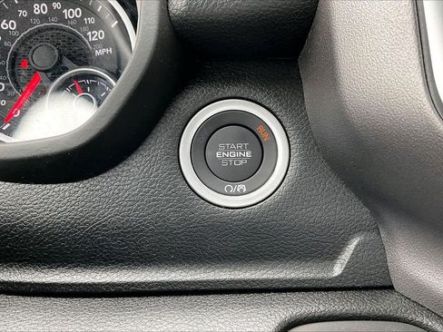New 2026 RAM 1500 Express AWD/4WD image 17