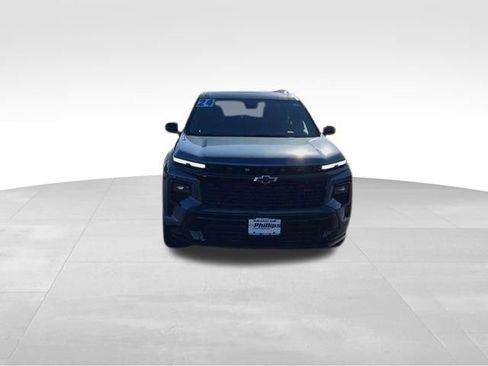 Used 2024 Chevrolet Traverse RS w/ LPO, Floor Liner Package AWD/4WD image 3