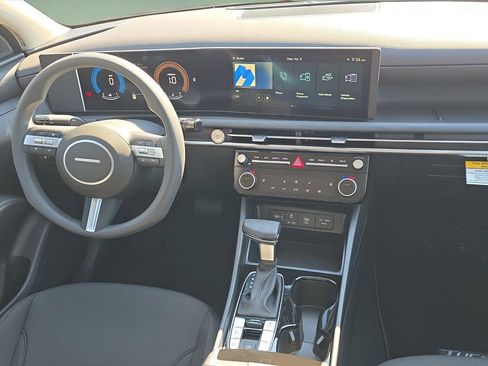 New 2026 Hyundai Tucson SEL FWD image 11
