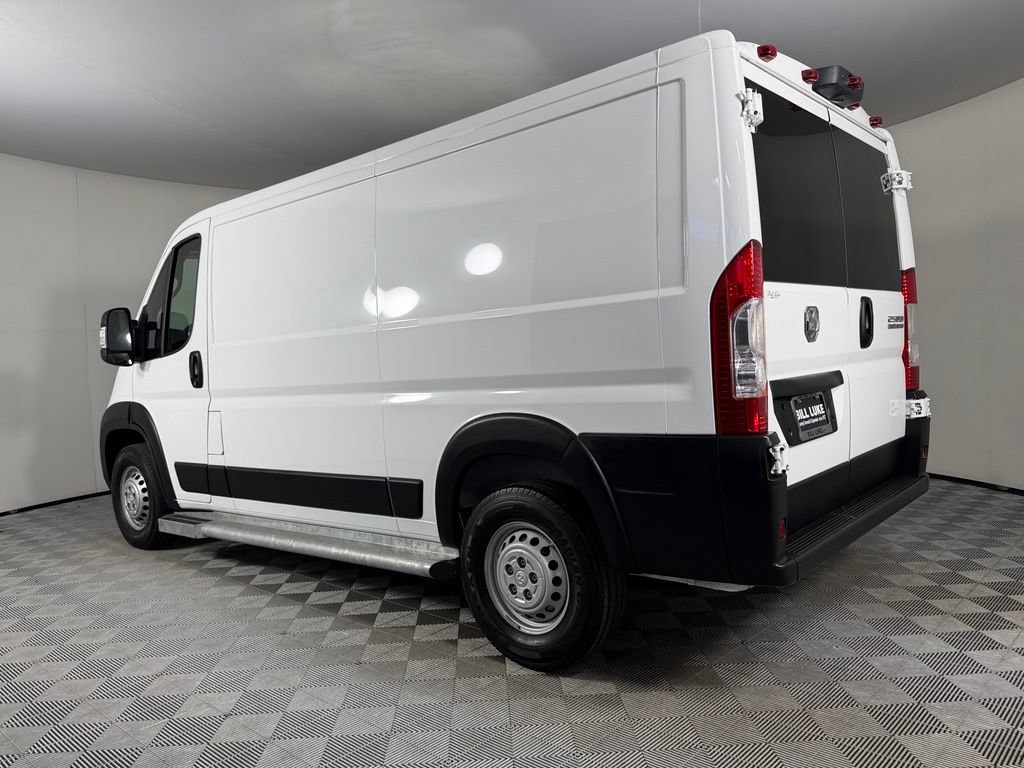 Used 2025 RAM ProMaster 2500 w/ U-Haul Equipment Group FWD image 10