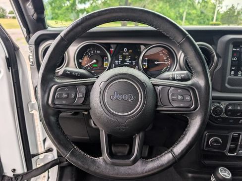 Used 2023 Jeep Wrangler Unlimited w/ Cold Weather Group AWD/4WD image 26