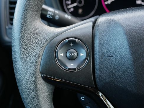 Used 2019 Honda HR-V LX image 29