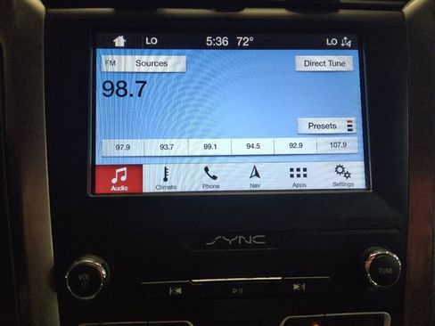 Used 2019 Ford Fusion SE FWD image 25