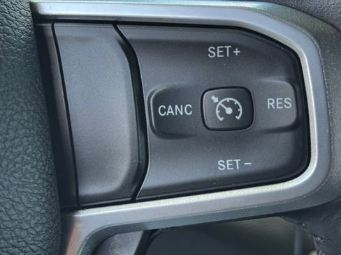 Used 2022 RAM 1500 Big Horn AWD/4WD image 22