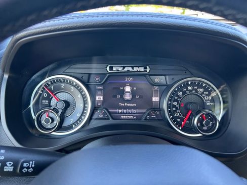 Used 2019 RAM 1500 Sport w/ Leather & Sound Group AWD/4WD image 14
