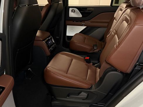 New 2026 Lincoln Aviator Reserve AWD/4WD image 20