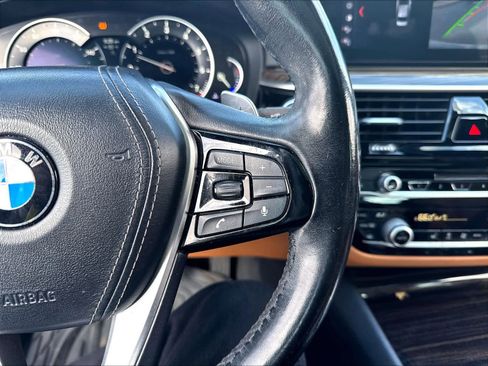 Used 2017 BMW 530i RWD image 14