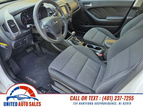 Used 2018 Kia Forte LX w/ LX Popular Package FWD image 9