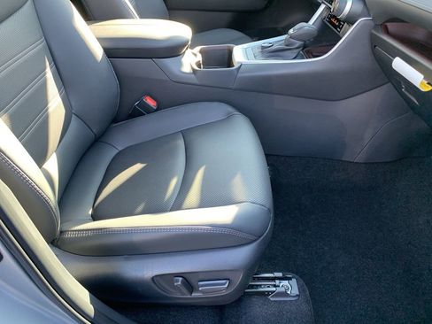 New 2025 Toyota RAV4 Limited image 17