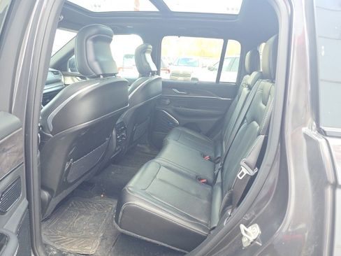 Used 2024 Jeep Grand Cherokee Overland w/ Adv Protech Group III image 12