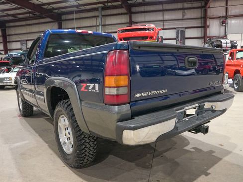 Used 2000 Chevrolet Silverado 1500 LS w/ Off-Road Chassis Pkg AWD/4WD image 6