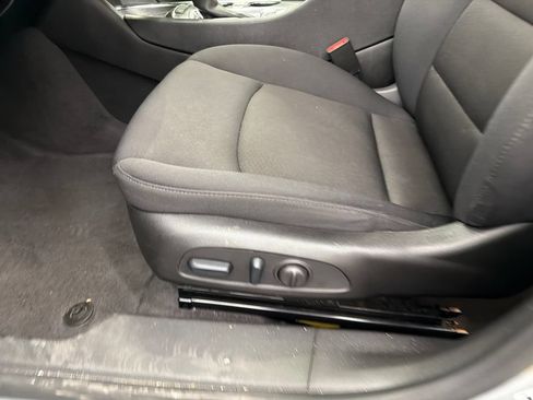 Used 2024 Chevrolet Malibu LT FWD image 10