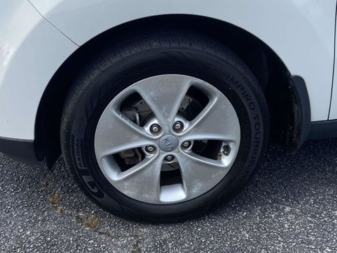 Used 2016 Kia Soul FWD image 9