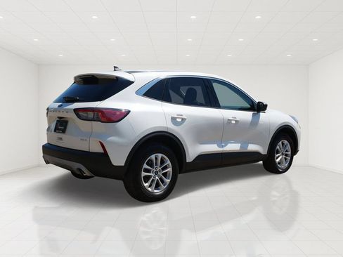 Certified 2022 Ford Escape SE w/ Convenience Package AWD/4WD image 6