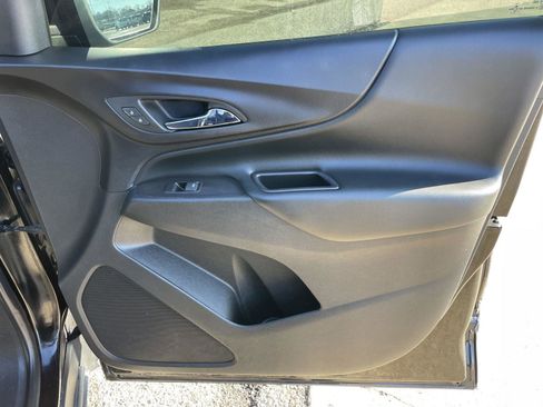 Used 2019 Chevrolet Equinox LT image 43