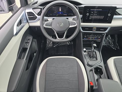 New 2026 Volkswagen Taos SE AWD/4WD image 22