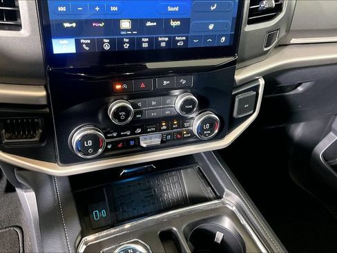 Used 2024 Ford Expedition Max XLT AWD/4WD image 26